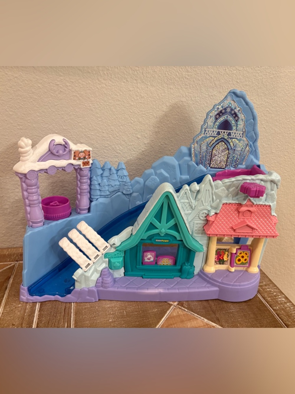Disney Frozen Arendelle Sledding Adventures Little People Toddler Playset Castle